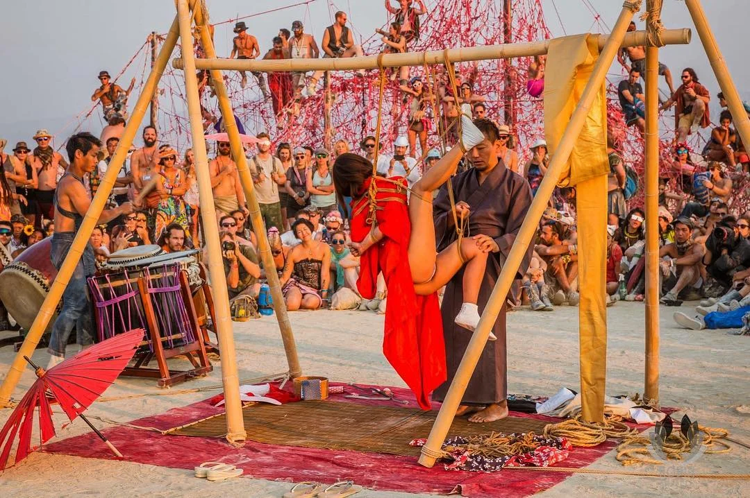 Latina porno aktrisalar fotosuratlari YouTube: Onam menga minaj berdi (porno)